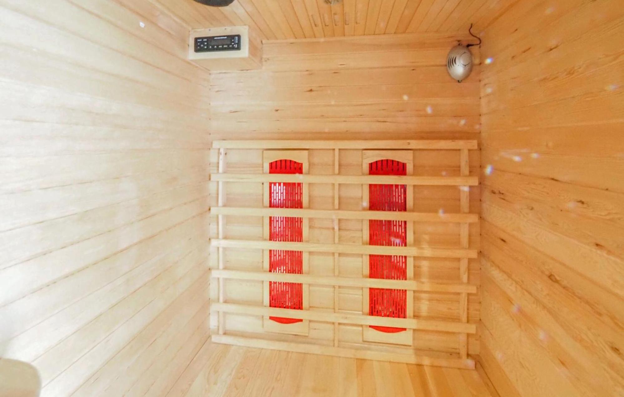 Cozy Apartment In Hinterweidenthal With Sauna Exteriör bild