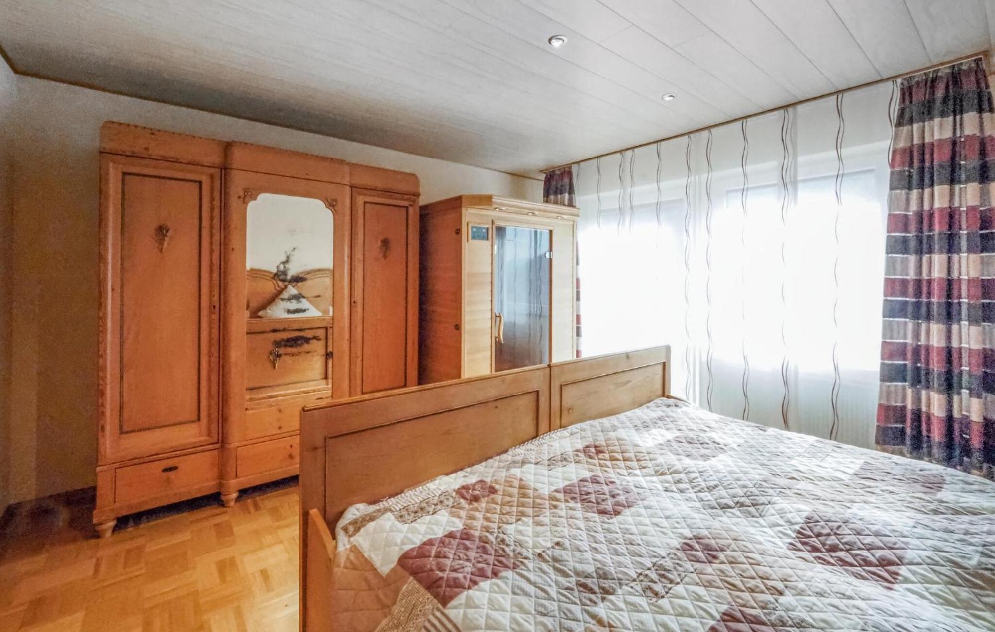 Cozy Apartment In Hinterweidenthal With Sauna Exteriör bild